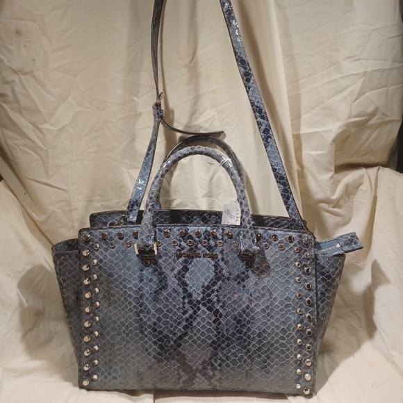 Michael kors tote - Picture 1 of 8